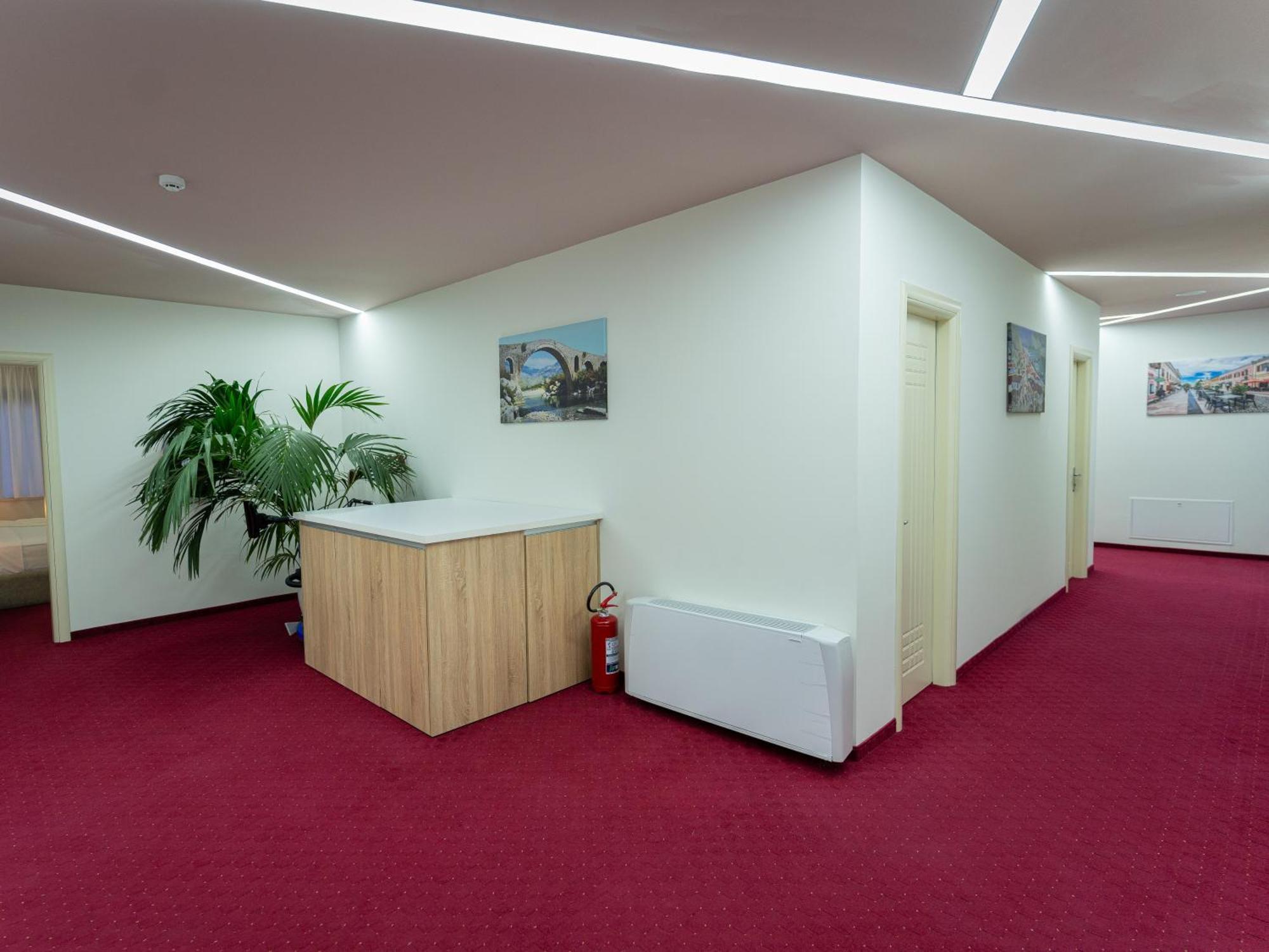 Alko Hotel Шкодер Экстерьер фото