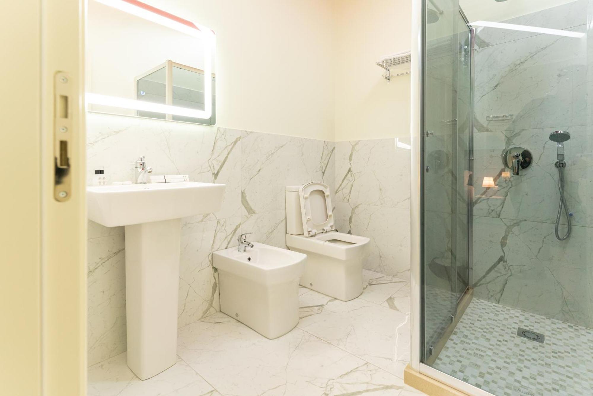 Alko Hotel Шкодер Экстерьер фото