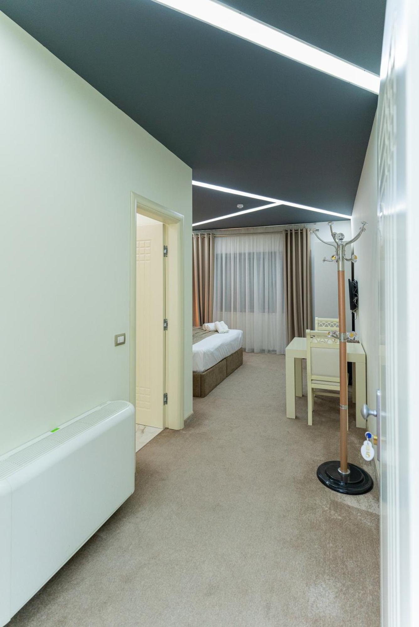 Alko Hotel Шкодер Экстерьер фото