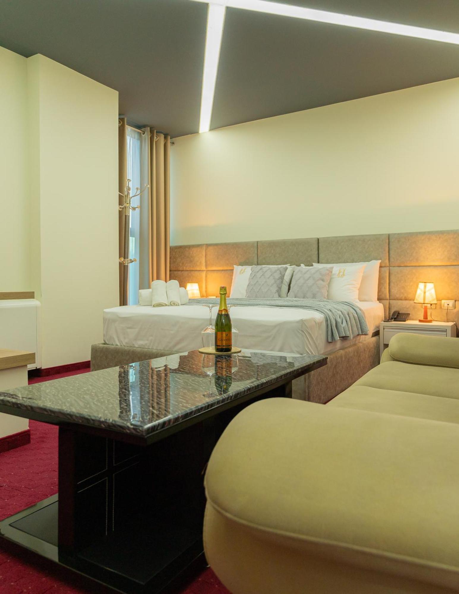 Alko Hotel Шкодер Экстерьер фото