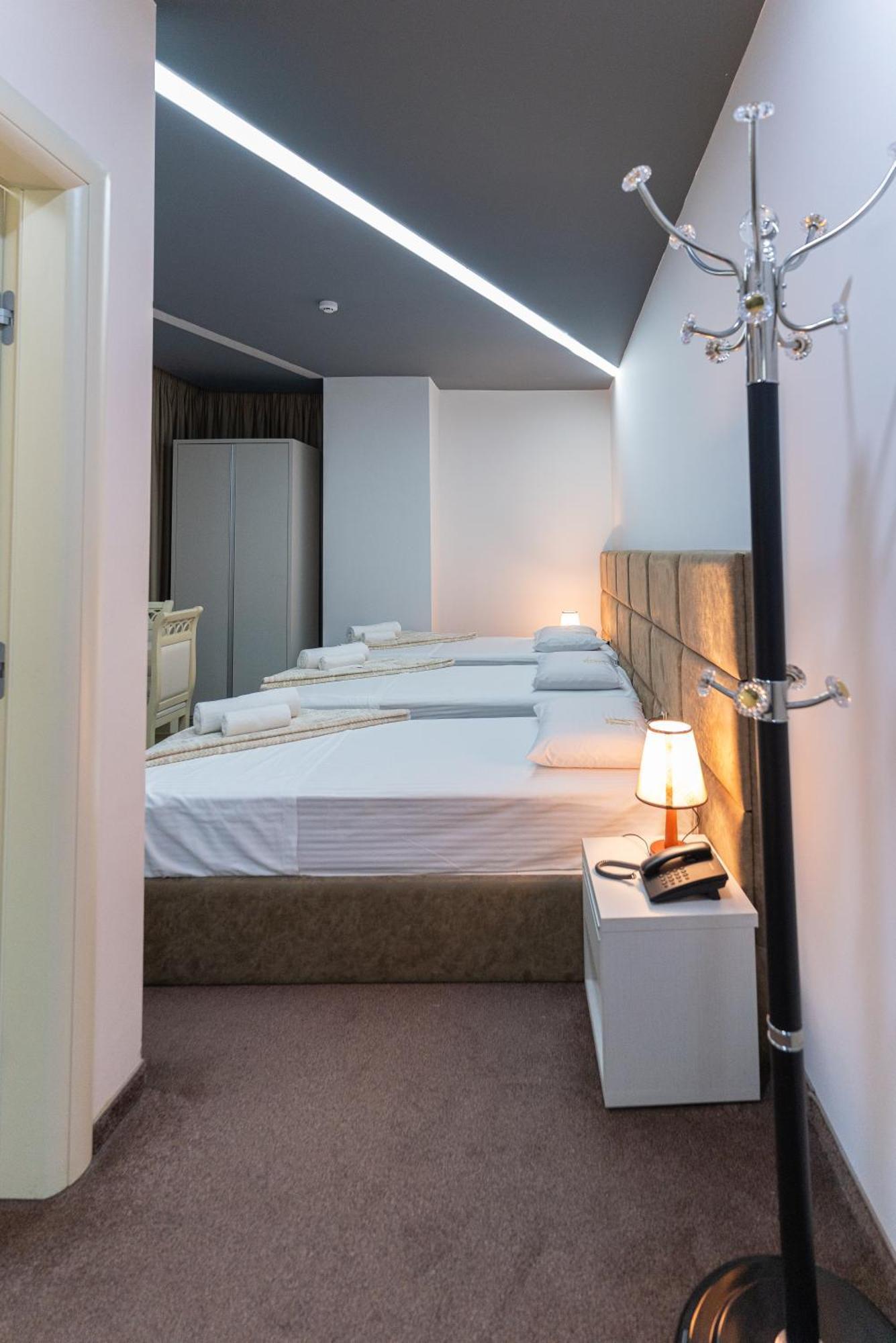 Alko Hotel Шкодер Номер фото