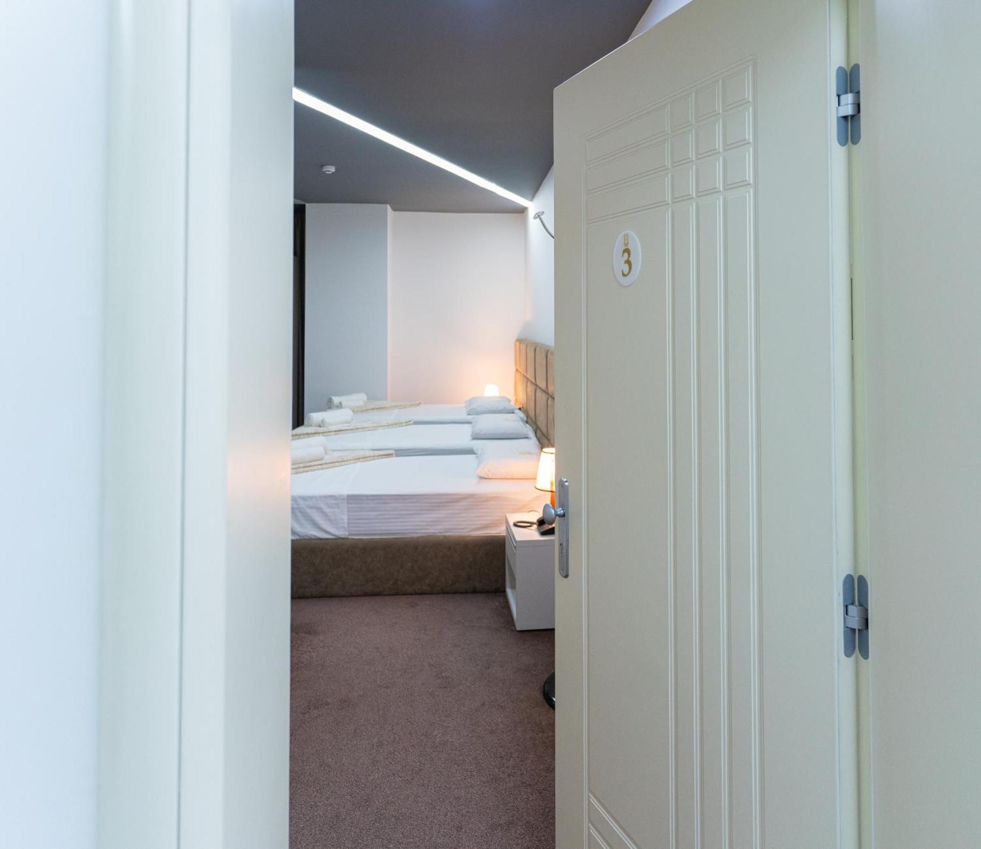 Alko Hotel Шкодер Экстерьер фото