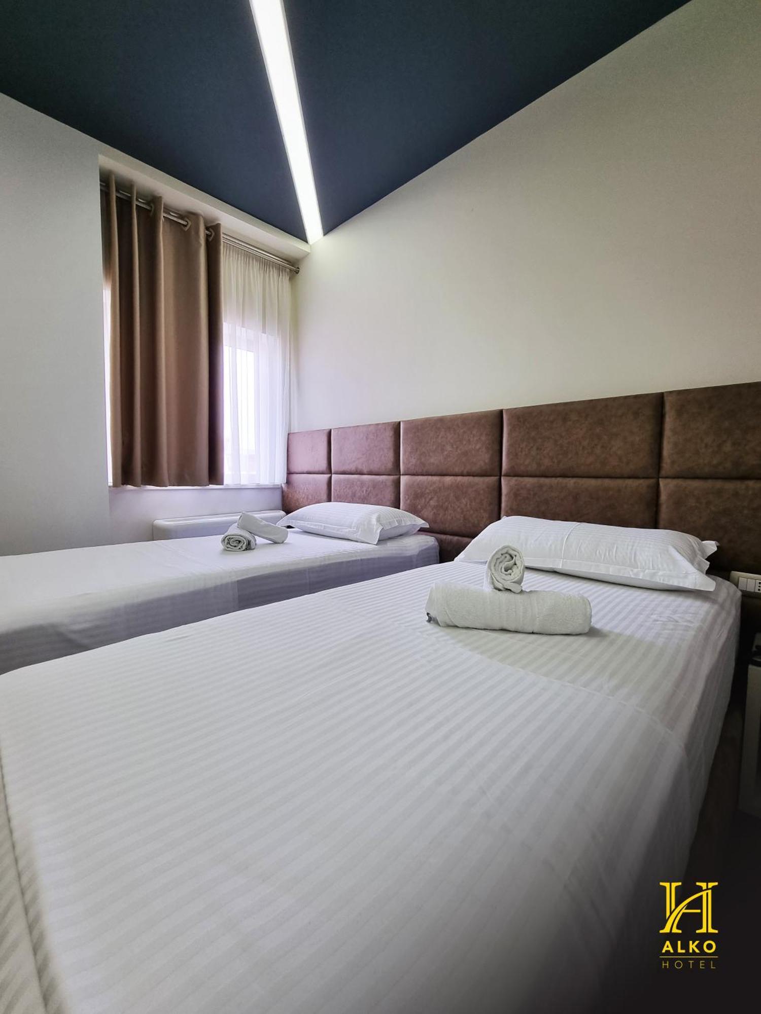 Alko Hotel Шкодер Экстерьер фото