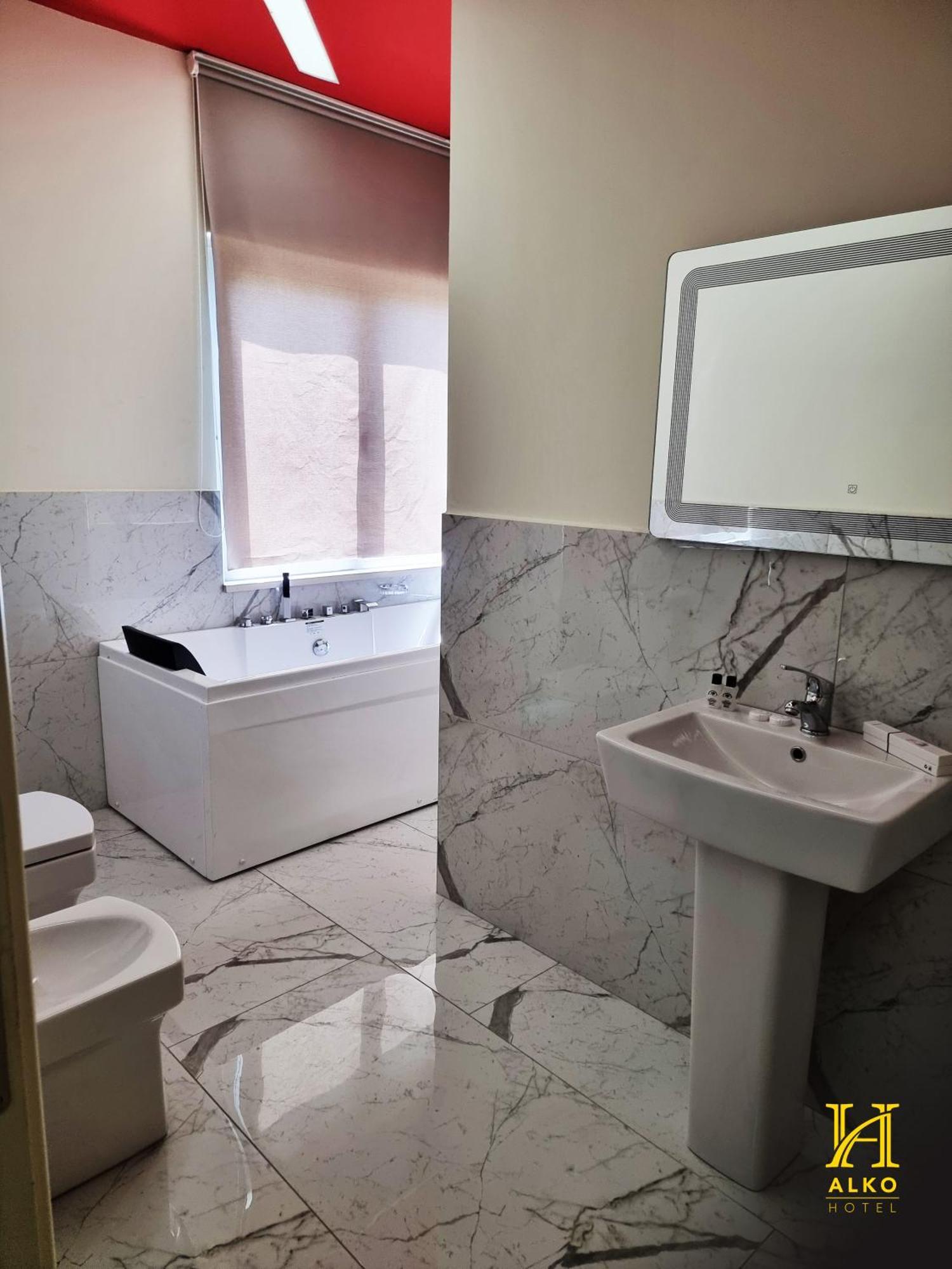 Alko Hotel Шкодер Экстерьер фото