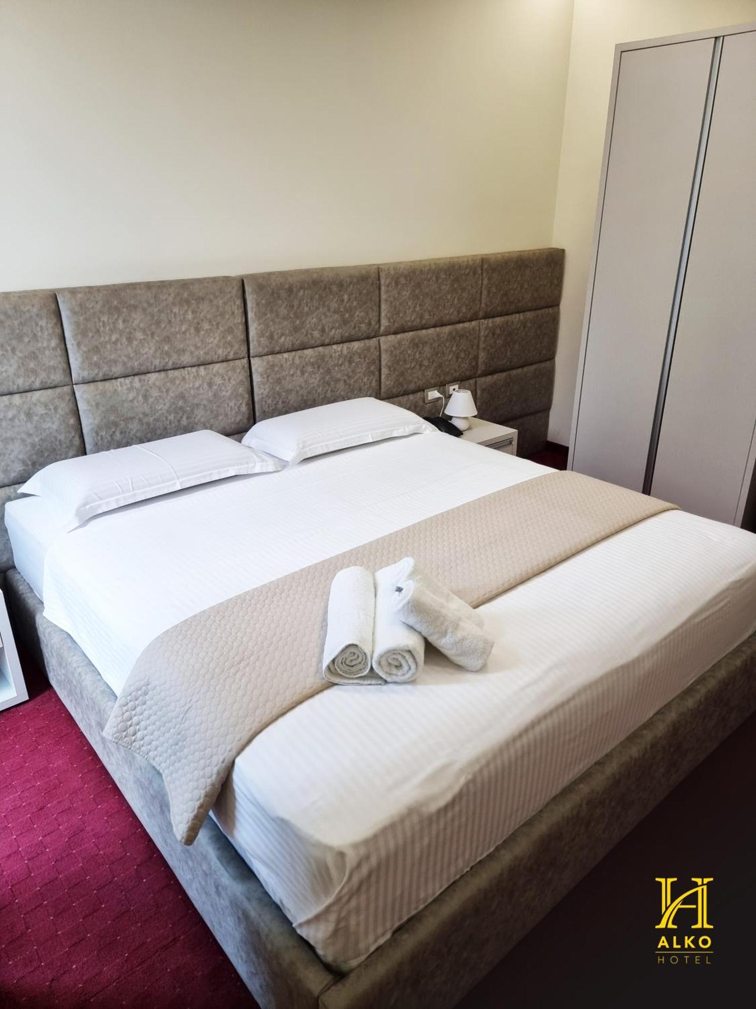 Alko Hotel Шкодер Экстерьер фото