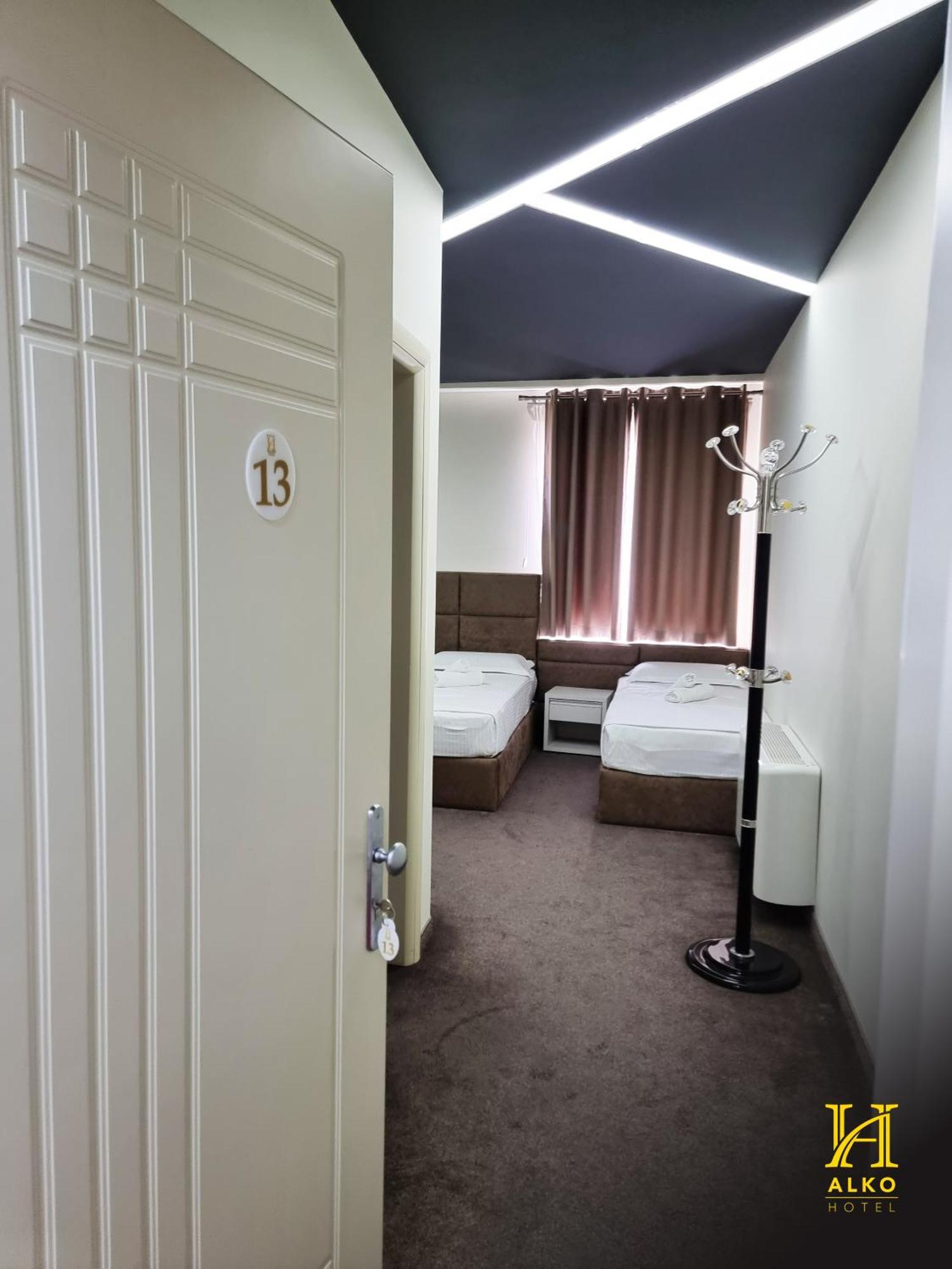 Alko Hotel Шкодер Экстерьер фото